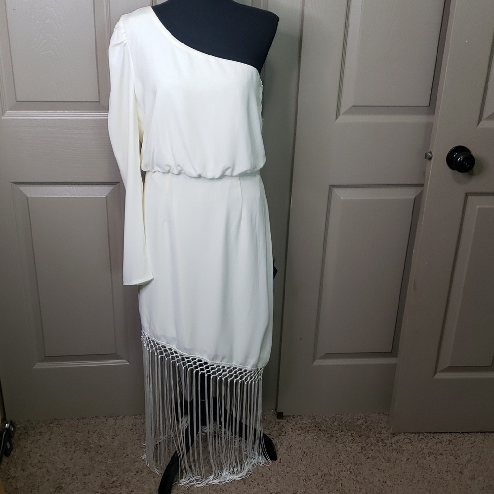 NWT Lulu's Chic White One-Shoulder Dress with Fringe Size Large